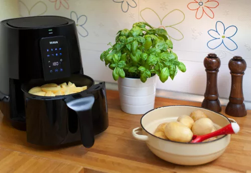 HASZNÁLT - TESLA AirCook Q30 - multifunkciós digitális forró levegős sütő, 3,8 liter, 1300W, fekete