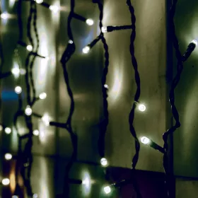   Home KSF 204/WH LED-es fényfüggöny, 2x2 m / 204 db hidegfehér LED, állófényű, fekete vezeték, sorolható, kül- és beltéri kivitel