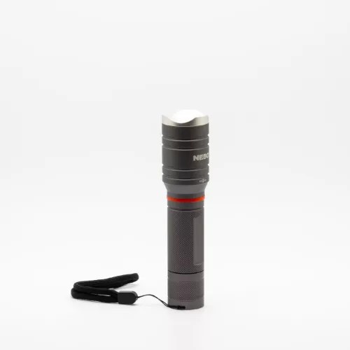 NEBO NEB-6746-G TAC SLYDE zseblámpa, 300 lumen, zoom, alumínium burkolat, IPX4, 5 féle üzemmód, elemes működés