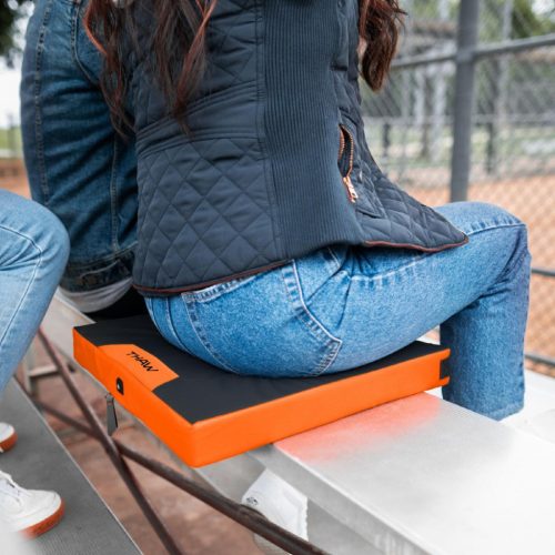 THAW, fűthető ülőpárna akkumulátor pakkal, fekete-narancs